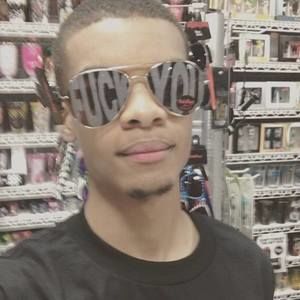 Meet your Posher, Shamar